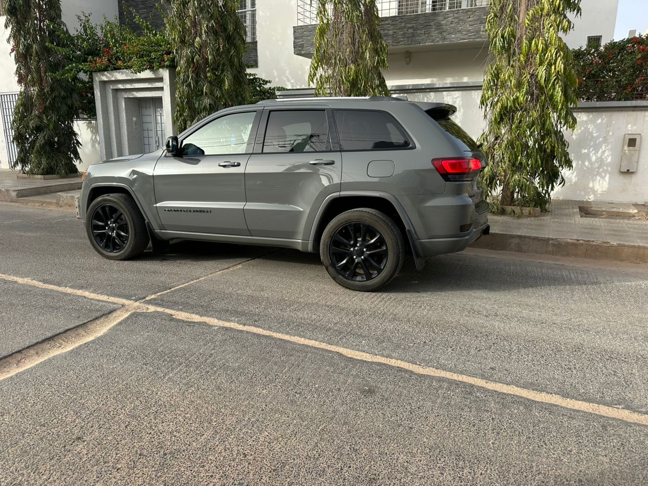Jeep Grand Cherokee 2020 Altitude - photo 10